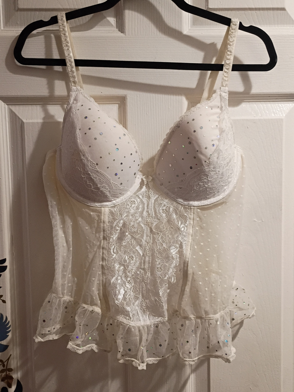 smart & sexy White Lace & Rhinestone Bustier